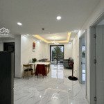 Cần cho thuê căn hộ chung cư saigon south residences 2pn chỉ 14tr/th