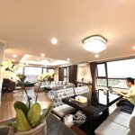 Chính chủ cần cho thuê căn 168m2 full nội thất đẹp view hồ tây gồm 3 ngủ 2 vệ sinh vào ở luôn