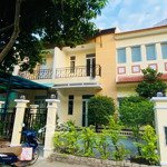 Cần bán căn biệt thự tại làng chuyên gia the oasis thuận an,bd. giá cam kết tốt nhất: lh 0977270477