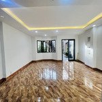 Bán nhàhẽm xe hơingay sân bay, diện tích 150m2, giá chỉ hơn 20 tỉ