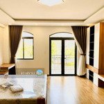 Nhà phố view hồ lakeview mát mẻ nhà nội thất đẹp 4 phòng ngủ giá thuê 33 triệu liên hệ: 0907860179