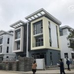 Chính chủ cần bán biệt thự song lập 170m2, ngã tư đẹp nhất hà đông