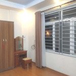 Cho thuê nhà phố thanh lân, 30m2, 4 tầng, 3 phòng ngủ 3 vệ sinh đủ nội thất, 9 tr