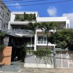 Villa biệt thự sân vườn, hồ bơi siêu rẻmặt tiềnnguyễn thông q3, trệt, 2 lầu, 160 triệu, 0902772728