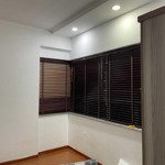 Chung cư sài gòn town quận tân phú cần bán nhanh căn hộ 2 phòng ngủ, 60m2 giá 1.53tỷ. lh 0901255305