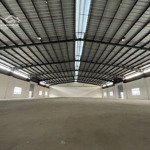 Cho thuê kho xưởng kcn tân đức, dt: 5.000m2, giá: 2.4 usd/m2, long an