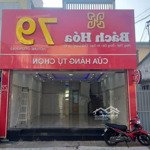 Cho thuê showroom 11m mặt tiền đường lê hồng phong