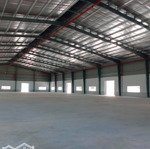 Em đang trống 1 kho 5000m2 khu vực mỹ tho - tiền giang