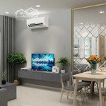 Dọn qua richmond sống với con trai nhượng lại chung cư đầy đủ nội thất