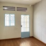 Chính chủ cần cho thuê nhà 60m2 tại hẻm tô hiến thành, phường 13