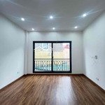 Cho thuê nhà phùng chí kiên, cầu giấy. 60m2x4 tầng,4pn. hộ gd, vp,kd