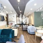 Sang lại showroom nội thất 120m2 mặt tiền đường lớn giá giảm còn 30 triệu