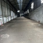 Kho xưởng mt đg võ hữu lợi, bình chánh. 700m2. 18 triệu