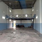 Kho xưởng cho thuê. dt 250m2, xe tải 5-7 tấn. vlb, bình chánh.