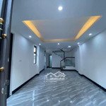 Cho thuê nhà 5 tầng 35m2/sàn giá bán 12 triệu tại phố sài đồng, long biên