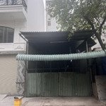 Bán nhà mặt tiền kinh doanh chợ tân mỹ.6*20m.nhà cũ tiện xây mới.hợp đồng thuê 30 triệu/tháng. 130 triệu/m