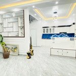 Nhà độc lập 2,5 tầng 51m2 ngay uỷ ban phường hùng vương, chỉ 1,95 tỷ