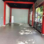 Cho thuê mặt bằng lô góc núi thành,thích hợp mở shop, cafe, văn phòng, 12 triệu/ tháng