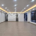 Văn phòng cao cấp cho thuê 935m2 ở 11 phường linh trung quận thủ đức