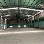 Cho thuê kho xưởng 1300m2 đường 10m lũy bán bích