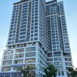 Bán chuyển nhượng tòa nhà building 21 tầng, mặt tiền 30m giá hơn 800 tỷ