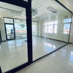 Văn phòng 30m2 tầng 1 và tầng 4 sát cầu trần thị lý