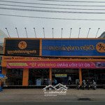 Cho thuê mbkd showroom kho đường phạm thế hiển 18*39m trống suốt cực đẹp, kd tự do