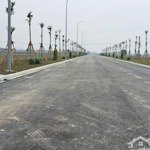 Khu công nghiệp, giáp thành phố ninh bình