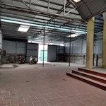 Cho thuê kho xưởng tại lĩnh nam, 400m2, xe tải 2.5 tấn vào, 20 triệu