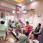 Sang tiệm nails hẻm xe hơi quay đầu, mặt bằng giá rẻ