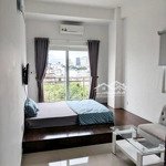 Studio ban công rộng 40m2 full nt mặt tiền nguyễn khoái, bến vân đồn, khánh hội quận 4