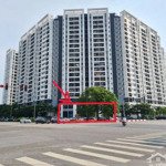 Cho thuê 900m2 sàn tm chân đế cc hope residences