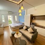 Căn hộ studio balcony rộng 40m2 - full nội thất - thang máy, ngay khu trung tâm võ văn tần quận 3