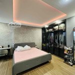 Chính chủ cần bán căn penthouse cao cấp tại chung cư green river