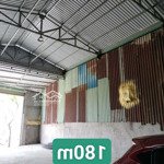 Cho thuê nhà xưởng làm kho dt 180m2.