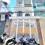 Bán nhà hẻm oto 2250 nhà bè,cách đường huỳnh tấn phát 30m, diện tích: 56m2 full nội thất. liên hệ: 0909519399