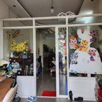 Gấp bán ,mặt tiền đường số tân quy q7,diện tích( 4.2 16) ,4 tầng , nhỉnh 11 tỷ