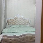 Bán căn 2 ngủ , 2 vệ sinh khu 3 tòa gần hồ