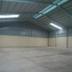 Kho, xưởng 600m2 tuyến 2 cách mặt đường trần tất văn 30m, xe công đỗ cửa thoải mái