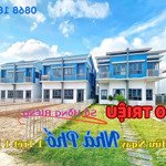 Chỉ 240 triệu sở hữu ngay căn liền kề vườn xây sẵn kdt oasis city- bình dương - cạnh đh việt đức