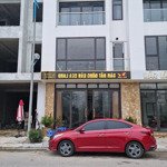 Cần tiền bán nhanh căn hotel 8 phòng ngủ giá 6,3 tỷ