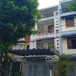 Cho thuê nhà khu vip phường dt 5x20m , nhà 3 lầu giá 16 triệu 6pn 4wc