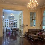 Tôi cần bán căn góc 216m2 the manor 4 ngủ 3vs, phòng thờ. tầng trung, view đẹp (có ảnh nhà)