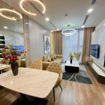 Cho thuê ch chung cư 2 phòng ngủ, 80m2, tại vinhomes skylake căn góc view hồ giá 17 tr/ tháng