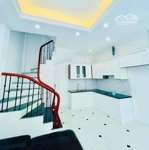 Cần bán nhà riêng diện tích 30m2 xây 4,5 tầng giá 3.35 (tỷ) liên hệ: 0368706563