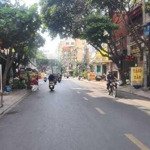 Cho thuê nhà mt phạm phú thứ, tân bình, dtcn 81m2, 3 tầng, cầu thang cuối nhà