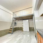 Phòng duplex cho thuê, gác cao thoáng mát sẵn nội thất cơ bản ngay nguyễn sơn - lê thúc hoạch