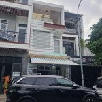 Bán nhà 3 tầng mới đẹp đường a5 kđt vcn phước hải ,nha trang giá siêu rẻ 4 tỷ 950 ( thương lượng )