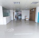 Cho thuê văn phòng ngay cầu sg phường bình an, quận 2. dt 50m2 - 75m2 đã ngăn sẵn phòng 14tr/ tháng