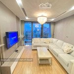 Cho thuê gấp căn hộ chung cư aqua central, số 44 yên phụ, 3pn, 125m2, 23tr/th. liên hệ 0915629536